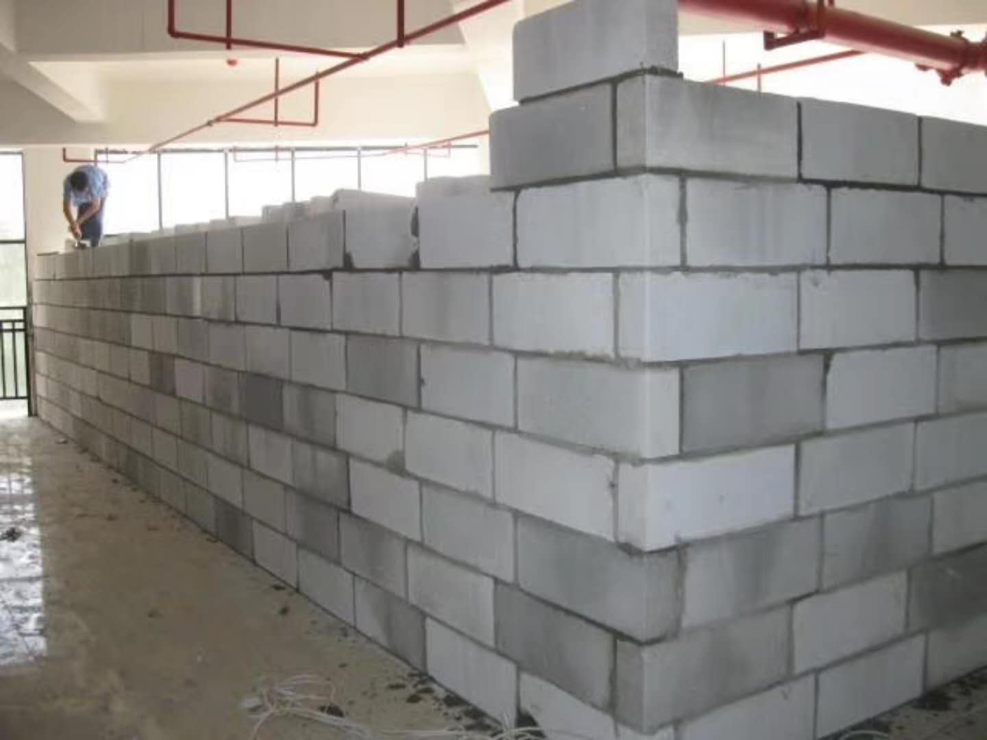 临夏蒸压加气混凝土砌块承重墙静力和抗震性能的研究